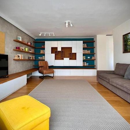 Bright And Modern Home 蒂米什瓦拉 外观 照片